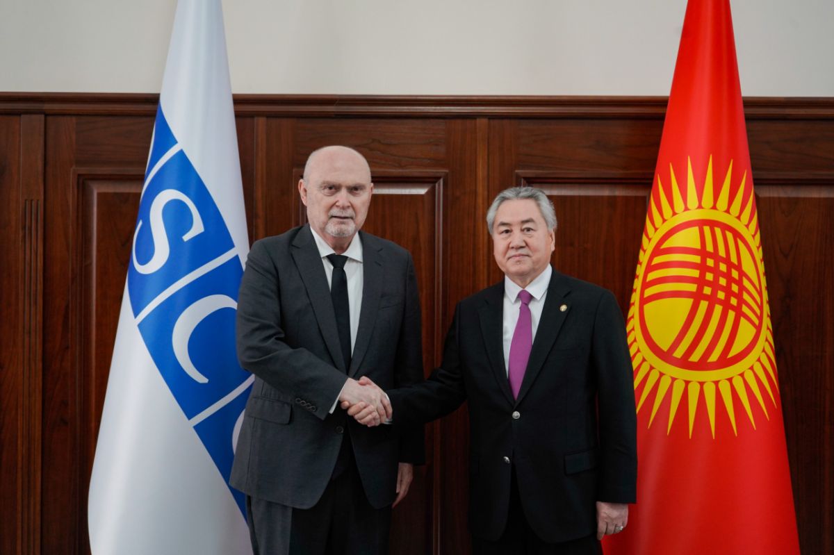 0b6cb24c-ef02-3122-b892-bb77ec8b9ecb